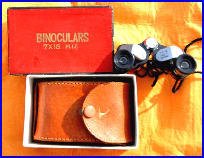 Michaud 6x15 binoculars with original box.
6x15 binoculars with original box.
Jumelles Michaud avec boite d'origine.
6x15 Michaudfernglas mit originalverpakung.
Prismaticos Michaud 6x15 con caja original.
Binoculares Michaud 6x15 con caja original.
Michaud 6x15 kikare med originalkartong.
Binocolo Micaud 6x15 con scatola originale.
Michaud 6x15 verrekijker met originele doos.