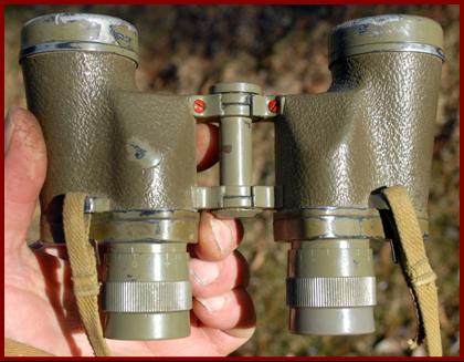 Australian army 6x30 laser filtered binoculars, Japanese made by Katsuma.
Jumelles a filtre laser Katsuma 6x30 de l'armee Australienne Japionaise.
Australisches Militar Japaner  hergestellt Katsuma 6x30 lasergefiltertes fernglas.
Australisk militar Japan gjorde Katsuma 6x30 laserfilterade Kilkare.
Binoculares con filtro laser Katsuma 6x30 de fabricacion militar Austrliana.