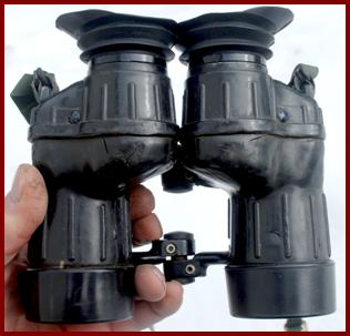 1979 Avimo British Army 7x42 military binoculars.
1979 Avimo 7x42 jumelles militares de l'armee Britannique.
1979 Avimo 7x42 militarfernglas der Britischen Armee
1979 Avimo 7x42 binoculares militares del ejercito Britanico.
1979 Avimo 7x42 binocolo militare dell'esercito Britannico.
1979 Avimo 7x42 Britse Militaire verrekijker.