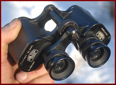 Carl Zeiss Silvarem 6x30 U.S. Navy binoculars.
Carl Zeiss Silvarem 6x30 Amerikanse marine verrekijkrt.
Carl Zeiss Silvarem 6x30 binocolo della marina statsunitense.
Carl Zeiss Silvarem 6x30 jumelles de la marine Americaine.
Carl Zeiss Silvarem 6x30 binoculares de la marinade los Estados Unidos.
Crl Zeiss Silvarem 6x30 prismaticos de la marinade los Estados Unidos.
Carl Zeiss Silvarem 6x30 kikare i Amerikanska flottan.