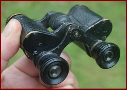 1916 WWI German Busch Stellux U.S. Army Signal Corps Type D Military binoculars.
1916 Busch Stellux jumelles militares de corps des transmissions de l'armee americaine.
1916 Busch Stellux US-armee Heeres-signalkorps militarfernglas.
1916 Busch Stellux cuerpo de senales del ejercito de los Estados Unidos binoculares.
1916 Busch Stellux corpo di segnalazione dellesercity degli Stati Uniti binocolo.
1916 Busch Stellux signaalkorps van het Amerikanse leger militar verrekijker.
  