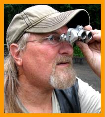 Man using binoculars.
Mann mit fernglas.
Hombre usando binoculares.
Man som anvandar kikare.
Uomo che usa il binocolo.
Man nmet verrekijker.
Man som bruker kikkert.
Mezcyzna uzywajacy lornetka.
Muz  pouzivajci dalekohled.
Mand ved hjaelp of kikkert
 