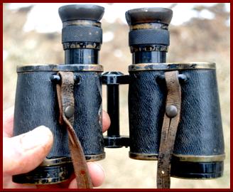 WWI 1916 British military binoculars 6x30 made by Sherwood & Co London.
1916 jumelles militares de l'armee Britannique 6x30 No 2 MkII Sherwood.
1916 militarfernglas der Britischen Armee No2 Mk II Sherwood & Co. London
1916 binoculares militares del ejercito Britanico No 2 mk II Sherwood & Co.
1916 Brittisk arme mlliitare del esercito Britannico No 2 Mk II Sherwood & co London
1916 Britse militaire verrekijker No 2 Mk II Sherwood & Co London.
