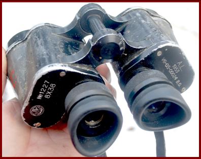 1953 O.I.P.8x38 military binocular of Luxembourg Army.
1953 O.I.P. 8x38 jumelles militaires de l'armee Luxembourgeoise.
1953 O.I.P. 8x38  Luxemburgska militarkikare.
1953 O.I.P. 8x38 leger van Luxemburg militaire verrekijker.
1953 O.I.P. 8x38 armee von Luxemburg militar fernglas.
1953 O.I.P. 8x38 binoculares militares del ejercito de Luxemburgo.
1953 O.I.P. 8x38 binocolo militaire dell'esercito Lussemburghese.