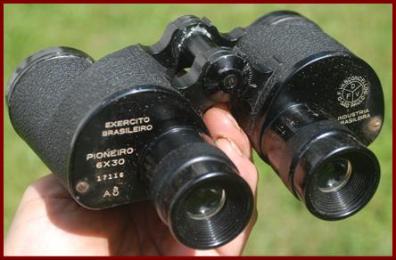 Exercito Brasileiro Brazilian Army D.F. Vasconcellos Industria 6x30 military Binoculars.
D.F. Vasconcellos Industria 6x30 Brasillansk arme militar kikare. 
D.F. Vasconcellos Industria 6x30 militarfernglas de brasilianischen armee.
D.F. Vasconcellos Industria 6x30 jumelles militares de l'armee Bresilienne.
D.F. Vasconcellos Industria 6x30 binoculares militares del ejercito Brasilieno.
D.F. Vasconcellos Industria 6x30 prismaticos militares del ejercito brasilieno.
D.F. Vasconcellos Industria 6x30 Brasilliansk arme kikare.
D.F. Vasconcellos Industria 6x30 binocolo dell'esercito Basiliane.