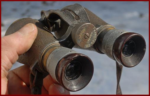 1917 Carl Zeiss 08 german army military binoculars.
1917 Carl Zeiss 08 jumelles militaires de'larmee allemande.
1917 Carl Zeiss 08 Bundeswehr militarfernglas.
1917 Carl Zeiss 08 binoculres militares del ejercito aleman.
1917 Carl Zeiss 08 prismticos militares del ejercito aleman.
1917 Carl Zeiss 08 binocolo militaire dell'esercito Tedesco.
1917 Carl Zeiss 08 tysk militar kikare.
1917 carl Zeiss 08 Duitse leger militaire verrekijker.