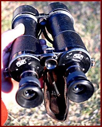 WWI 1917 Carl Zeiss Jena dienstglas DF 10x50 military binoculars.
1917 Carl Zeiss Jena Df 10x50 Armee Allemande Dienstglas Jumelles Militares.
1917 Carl Zeiss Jena Df 10x50 Bundwehr Dienstglas Militarfernglas.
1917 Carl Zeiss Jena DF 10x50 Ejercito Aleman Dienstglas Binoculares militares.
1917 carl Zeiss Jena DF 10x50 Tuska Arnmen Dienstglas bMilitar Kikare.