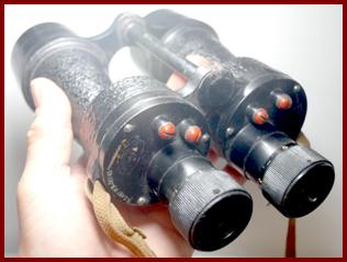 Ross No 5 MK IVa British military 7x50 binoculars
Britisches Militar Ross No. 5 Mk. 4a 7x50 fernglas.
Armee Britannique R oss No. 5 Mk. 4a 7x50 jumelles.
Brittisk Militar Ross No. 5 Mk. 4a 7x50 kikare.
El erjicito Brititannici il bonocolo Ross No.5 Mk. 4a 7x50 