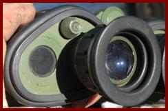 Carl Zeiss Jena East German army NVA 7x40 military binoculars.
Carl Zeiss Jena Armee est Allemande NVA 7x40 jumelles militaires.
Carl Zeiss Jena DDR Armee MVA 7x40 Militarfernglas.
Carl Zeiss Jena ejercito de Alemania NVA 7x40 binoculares militaires.
Carl Zeiss Jena binocolo militaire NVA 7x40 dell Germania dell'est.
Carl Zeiss Jena osttyska arme NVA 7x40 militar kikare.
Carl Zeiss Jena Oost-Duitse leger NVA 7x40 militare verrekijker.