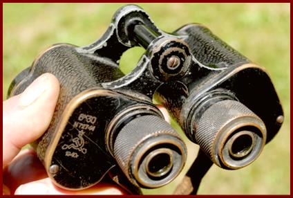 1940 WWII NPZ Russian Army Military 6x30 binoculars.
1940 Jumelles militaires de l'armee Russe 6x30 NPZ.
1940 militarisches fernglas Russischen armee 6x30 NPZ.
1940 Russische leger militaire verrekijker 6x30 NPZ.
1940 binocolo militaire dell'esercito Russo 6x30 NPZ 
1940 binoculares militares del ejercito Ruso 6x30 NPZ
1940 Ryska armens militara kikare 6x30 NPZ.
1940 Rosyjska NPZ 6x30 lornetka.
1940 Rusky vojensky NPZ 6x30 dalekohled.
1940 Russisk NPZ 6x30 militaerkikkert.
1940 binoculos NPZ 6x30 militares.
1940 NPZ 6x30 Krieves militarie binokji.
1940 NPZ 6x30 Rusijos kariniao ziuronai.