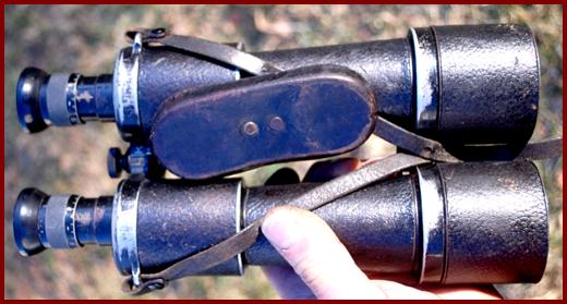 1917 WWI Carl Zeiss Jena D.F. 10x50 dienstglas military binoculars.
1917 Carl Zeiss Jena D.F. 10x50 Armee Allemande Dienstglas Jumelles Militares.
1917 Carl Zeiss Jena D.F. 10x50 Bundwehr Dienstglas Militarfernglas.
1917 Carl Zeiss Jena D.F. 10x50 Ejercito Aleman Dienstglas Binoculares militares.
1917 Carl Zeiss Jena D.F. 10x50 Tyska Armens Dienstglas Militara kikare.
1917 Carl Zeiss Jena D.F. 10x50 binocolo militare dell'esercito Tedesco.
1917 Carl Zeiss Jena D.F. 10x50 militare verrekijker van het Duitse leger.
1917 Carl Zeiss Jena D.F. 10x50 den Tyske haerens militaere kikkert.
1917 Carl Zeiss Jena D.F. 10x50 lornetka wojskowa armii niemieckiej.
1917 Carl Zeiss Jena D.F. 10x50 vojensky dalekohled nemecke armady.
1917 Carl Zeiss Jena D.F. 10x50 den Tyske haers militaere kikkert.
1917 Carl Zeiss Jena D.F. 10x50 a nemet hadsereg katonai tavcsovel.
1917 Carl Zeiss Jena D.F. 10x50 Saksan armijan sotilaskiikarit.
1917 Carl Zeiiss Jena D.F. 10x50 binoculos militares do exercitoAlemao.
1917  Carl Zeiss Jena D.F. 10x50 vacijas armijas militarais binoklis.
1917 Carl Zeiss Jena D.F. 10x50 vokietijos armijos kariniai ziuronai.