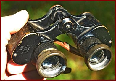WWI Japanese military binoculars.
WWII Japanes army binoculars.
EK 6x9.3 Japanese army military binoculars.
EK 6x9.3 jumelles militares de larmee Japonaise.
EK 6x9.3 militarfernglaser de japanischen armee.
EK 6x9.3 binoculares militares del ejercito Japones.
EK 6x9.3 prismaticos militares del ejercito Japones.
EK 6x9.3 militaire verrekijker van het Japanse leger.
EK 6x9.3 Japansk haer militaer kikkert.
EK 6x9.3 lornetka wojskowa armii Japonskiej.
EK 6x9l3 vojenske dalekohledy Japonske armady.Japansk haer militaer kikkert.
EK 6x9.3 Japan hadsereg kayonai tavcsovei.
EK 6x9.3 Japanin armeijan kiikarit.
EK 6x9.3 Binoculos militares do exercito Japones.
EK 6x9.3 Japanas armijas militarais binoklis.
EK 6x9.3 Japonijos armijos karinai ziuronai.
