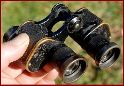 WWII Japanese military binoculars.
WWII Japanese army binoculars.
EK 6 x 9.3 Japanese army military binoculars.
EK 6 x 9.3  jumelles militares d l'armee Japonaise.
EK 6 x 9.3  militarfernglaser der Japanischen armee.
EK 6 x 9.3 binoculares militares del ejercito Japones.
EK 6 x 9.3 prismaticos militares del ejercito Japones.
EK 6 x 9.3 Japanska armens militara kikare.
EK 6 x9.3  binocolo militare dell'esercito Giapponese.
EK 6 x 9.3 militaire verrekijker van het Japanese leger.
EK 6 x 9.3 Japansk haer militaer kikkert.
EK 6 x 9.3 lornetka wojskowa armil Japonskiej.
EK 6 x 9.3 vojenske dalekohledy Japaonske armady.
EK 6 x 9.3 Japansk haer militaer kikkert.
EK 6 x 9.3 Japan hadsereg katonai tavcsovei.
EK 6 x 9.3 Japanin armeijan kiikarit.
EK 6 x 9.3 binoculos militares do exercito Japones.
EK 6 x 9.3 Japanas armijas militarais binoklis.
EK 6 x 9.3 Japonijos armijos karinial ziuronai.
