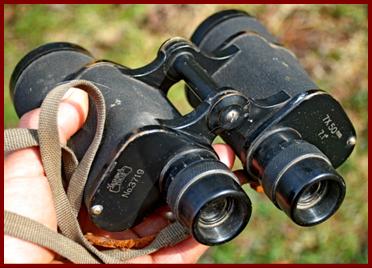 U.S. Navy Bausch & Lomb Zeiss 8x U.S. Navy Binoculars.
U.S. Navy Bausch & Lomb Zeiss 8x Amerikaanse Marine verrekijker.
U.S. Navy Bausch & Lomb Zeiss 8x binocolo della marina Statunitense.
U.S. Navy Bausch & Lomb Zeiss 8x jumelles de la marine Americaine.
U.S. Navy Bausch & Lomb Zeiss 8x binoculares de la marinade los Estatos Unidos.
U.S. Navy Bausch & Lomb Zeiss 8x kikare Amerikanska flottan.