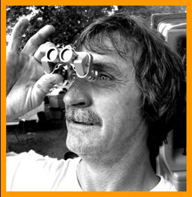 Man with Moustache looking through binoculars.
Man using binoculars.
Homme utilisant de jumelles..
Homme regardant a travers de jumelles.
Mann schaut durch ein fernglas
Mann mit fernglas.
Hombre con binoculares.
Hombre usando prismaticos.
Man som anvander kikare.
Uomo che usa il binocolo.
Man met verrekijker.
Man som bruker kikkert.
Czlowiek za pomoca lornetka.
Muz s dalekohled.
Mand med kikkert.
Tavcsovel rendelkezo ferfi.
Mies jolla on kiikarit.
Homem usando binoculos.
Virietis ar binokli.
Vyras su ziuronu.