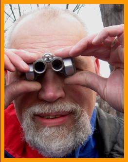 Bearded Man with Small Binnoculars.
Man looking through binoculars.
Homme regardant a travers des jumelles.
Homme utilisant de jumelles.
Man mit fernglas.
Hombre mirando a traves de prismaticos.
Hombre mirando a traves de binoculares.
Man met kikare.
Hombre usando binoculares.
Hombre usaqndo prismaticos.
Uomo che guarda attraverso il binocolo.
Man met verrekijker.
Man kigger genem kikkert.
Mezczyzna z lornetka.
Muz  s dalekohled.
Mand met kikkert.
tavcsovel rendelkezo ferfi.
Mies jolla on kiikarit.
Mulher com binoculos.
Virietis ar binokli.
Vyras su ziuronai.