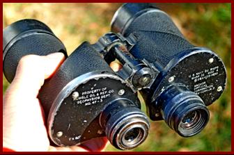 Anchor Optical Co Hunble Oil Co US Navy Mark 32 Mod 4 binoculars.